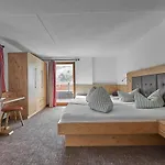 Garni Schönblick 3* Sölden