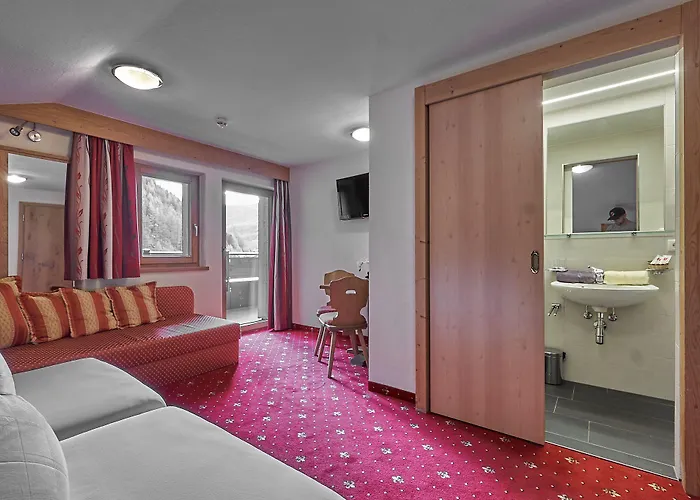 Hotel Garni Schoenblick 3*