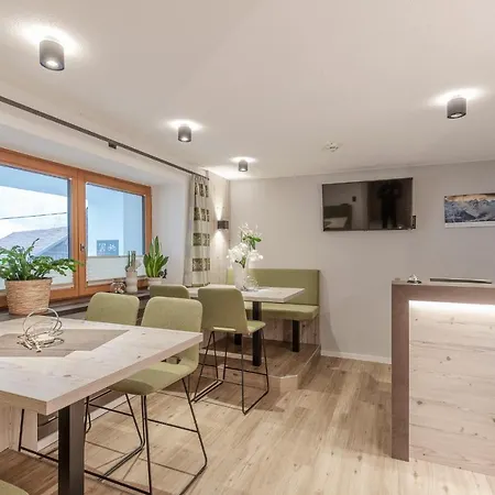 Garni Schoenblick זולדן