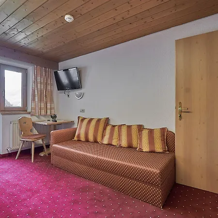 Hotel Garni Schönblick 3*
