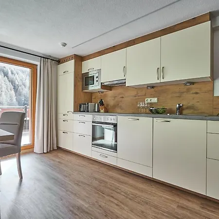 Garni Schoenblick זולדן