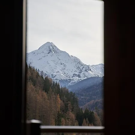 Hotel Garni Schoenblick Sölden