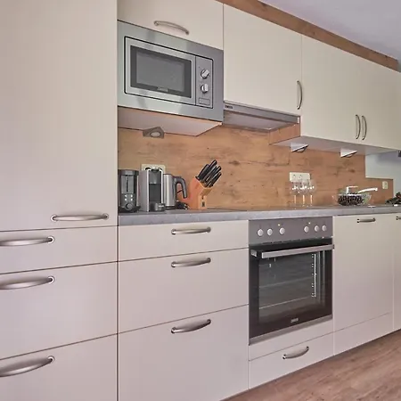 ホテル Garni Schoenblick