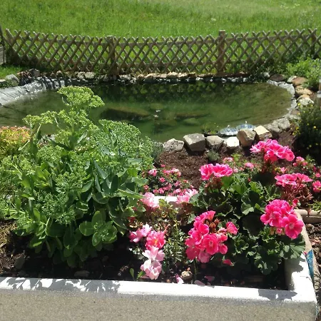 ホテル Garni Schoenblick ゼルデン