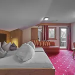 Garni Schoenblick Otel Sölden